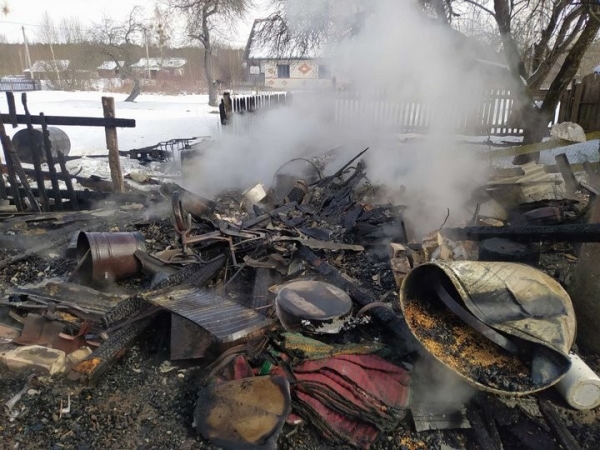 В Брестской области в деревне Новое Роматово горела летняя кухня