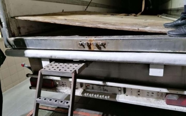 В Друскининкае в фуре нашли сигареты на 267 000 евро. Водитель-белорус уверял, что приехал на ремонт В Друскининкае в фуре нашли сигареты на 267 000 евро. Водитель-белорус уверял, что приехал на ремонт