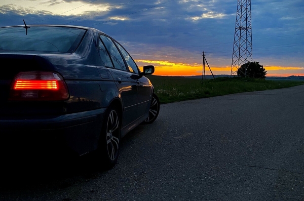 «Езжу по городу, как старый дед». Белорус о своей немолодой, но очень любимой BMW E39 «Езжу по городу, как старый дед». Белорус о своей немолодой, но очень любимой BMW E39