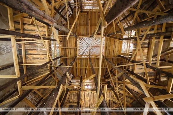 Реставрация каплицы-усыпальницы рода Ожешко в Дрогичинском районе вызывает интерес у туристов Реставрация каплицы-усыпальницы рода Ожешко в Дрогичинском районе вызывает интерес у туристов