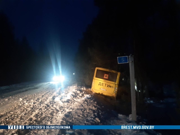 В Ганцевичском районе автобус попал в ДТП В Ганцевичском районе автобус попал в ДТП