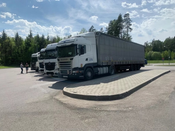 Цена дизеля, как в Европе: водители фур из ЕС о новых правилах заправки Цена дизеля, как в Европе: водители фур из ЕС о новых правилах заправки