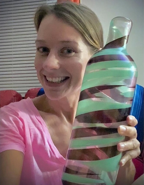 Девушка нашла в комиссионке старую вазу меньше чем за $4. Перепродала за $107 тысяч