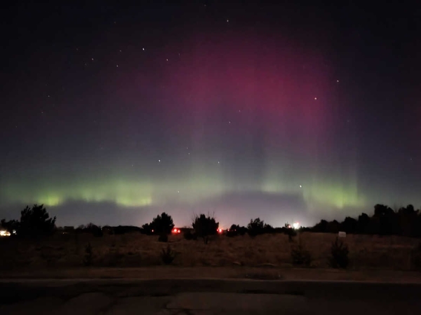 Северное сияние подбирается к границе Беларуси