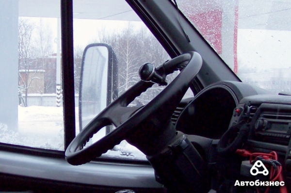 ​В лучшем случае бесполезны, в худшем – опасны. Семь вредных аксессуаров для автомобиля