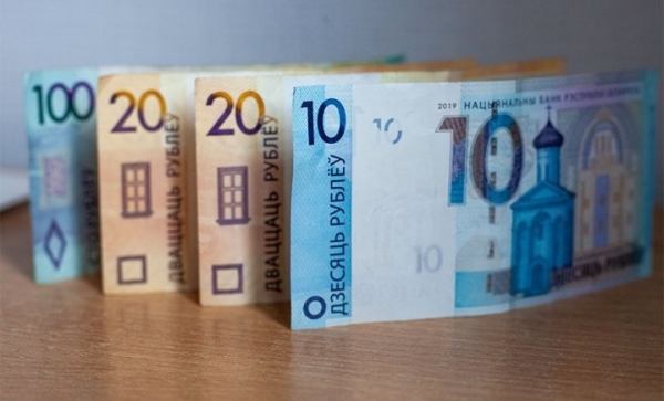 Главбух придумал, как повысить себе зарплату на 100 тысяч рублей. Но есть нюанс Главбух придумал, как повысить себе зарплату на 100 тысяч рублей. Но есть нюанс