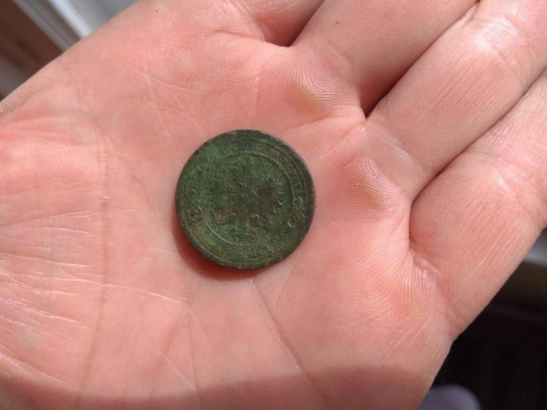 Белорусам предлагают купить свежевыкопанные старинные монеты. Что с ними не так? Белорусам предлагают купить свежевыкопанные старинные монеты. Что с ними не так?