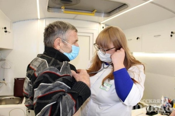 Первых пациентов принял передвижной медкомплекс в Пинском районе