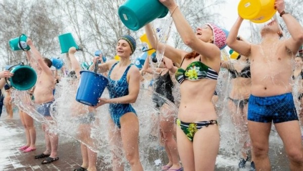 Заплывы по Мухавцу и обливание водой: фестиваль закаливания проведут в Бресте 7 января