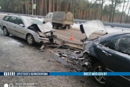 Занесло на летней резине. На Брестчине произошло ДТП с выездом на встречную полосу