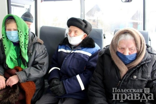 Первых пациентов принял передвижной медкомплекс в Пинском районе