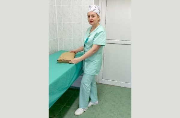 «Умеет читать мысли хирурга». Интервью с операционной медсестрой из Брестской области