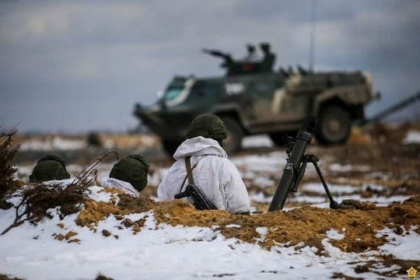 На полигоне «Брестский» отработали эпизод «по уничтожению незаконных вооруженных формирований»