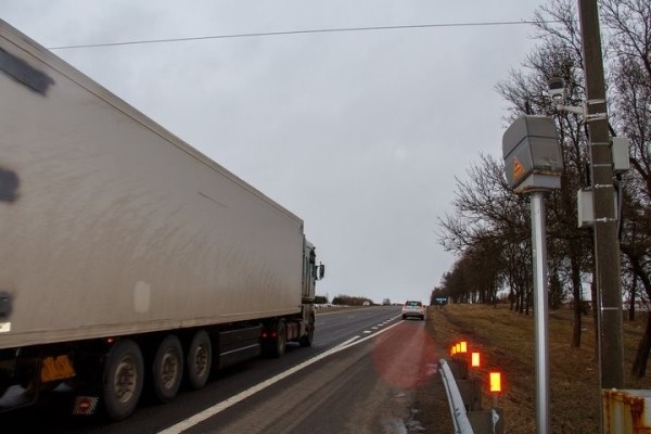 Нашли камеры фиксации средней скорости на М1 Нашли камеры фиксации средней скорости на М1