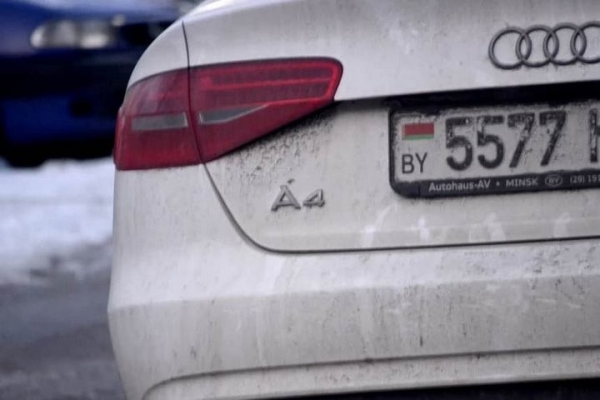 «Переоформляете машину на меня, а я верну со знаками». Как продают красивые «номера» «Переоформляете машину на меня, а я верну со знаками». Как продают красивые «номера»