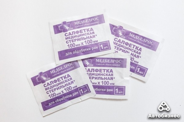 Раньше было лучше? Сравнили автомобильную аптечку из СССР с современной