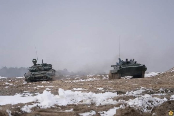 На полигоне «Брестский» отработали эпизод «по уничтожению незаконных вооруженных формирований»