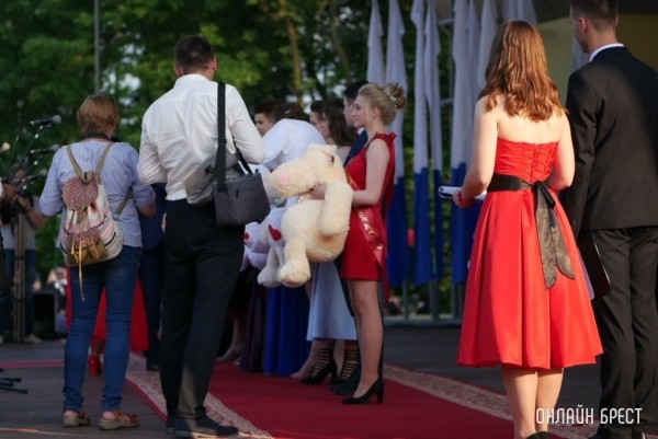 Учиться до 11 класса: педагог прокомментировал новый Кодекс об образовании