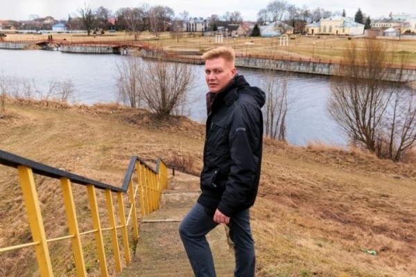 В Кобрине супруги спасли тонущую женщину — муж заметил её случайно, проезжая «старый мост» В Кобрине супруги спасли тонущую женщину — муж заметил её случайно, проезжая «старый мост»