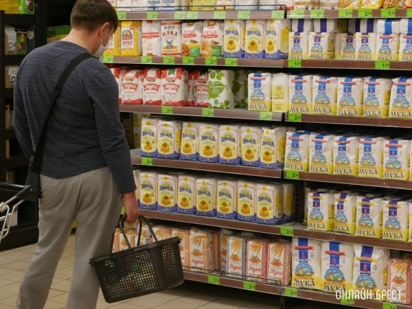 На сколько подорожали базовые продукты питания в Беларуси