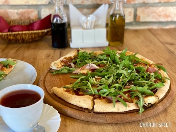 День всех влюбленных в «Mozzarella»: вкуснейшая пицца, романтическая атмосфера, подарки гостям