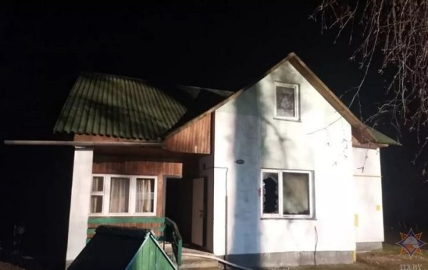 В Малоритском районе помогут многодетной семье восстановить дом после пожара