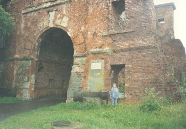 Брестская крепость, 1997 год
             
                Брестская крепость, 1997 год