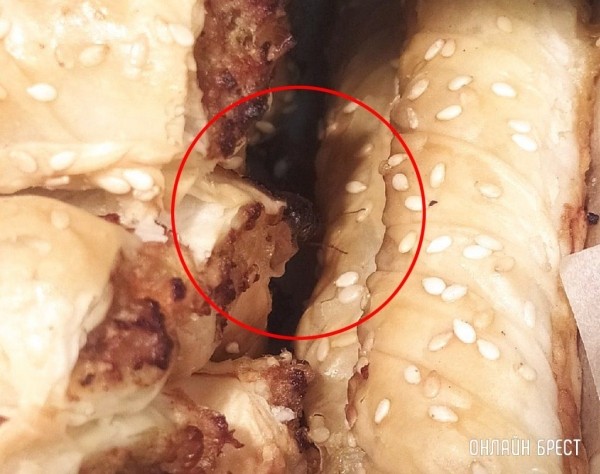 Читатель: Хотел купить булочку, но передумал. Фото сделано в одном из магазинов Бреста
Читатель: Хотел купить булочку, но передумал. Фото сделано в одном из магазинов Бреста