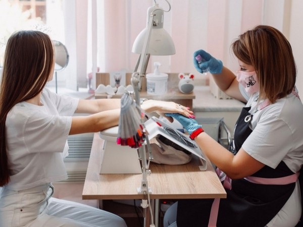 Они цены не поднимают, а дарят скидки! Студия маникюра «GANINA.NAILS» и магазин ногтевого сервиса «PTICA NAIL SHOP» в центре Бреста Они цены не поднимают, а дарят скидки! Студия маникюра «GANINA.NAILS» и магазин ногтевого сервиса «PTICA NAIL SHOP» в центре Бреста