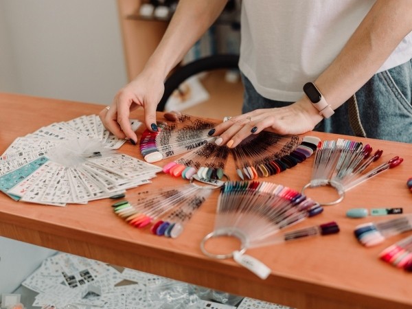 Они цены не поднимают, а дарят скидки! Студия маникюра «GANINA.NAILS» и магазин ногтевого сервиса «PTICA NAIL SHOP» в центре Бреста Они цены не поднимают, а дарят скидки! Студия маникюра «GANINA.NAILS» и магазин ногтевого сервиса «PTICA NAIL SHOP» в центре Бреста