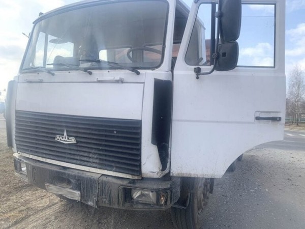В Дрогичине «МАЗ» не пропустил легковушку В Дрогичине «МАЗ» не пропустил легковушку