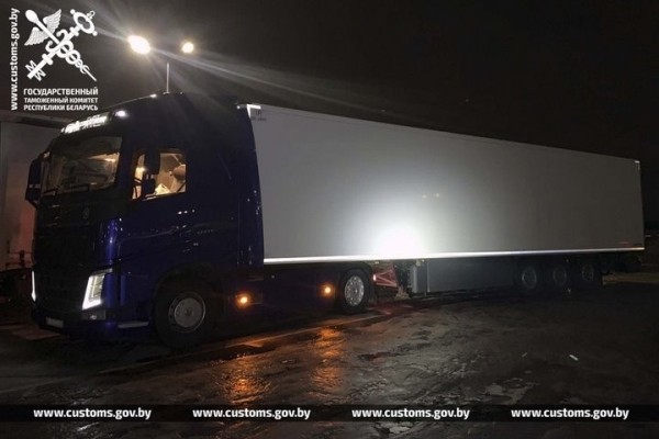 Незаконный вывоз из Беларуси 20 тонн сахара и 20 тонн капусты пресекли таможенники