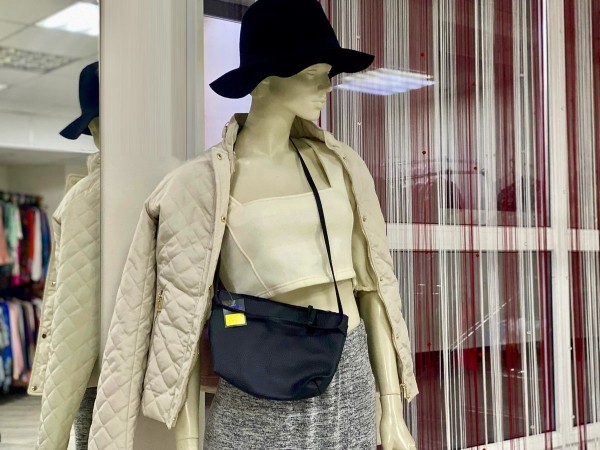 Секонд-хенд «Bonus» на Маяковского в Бресте оденет вас в известные бренды. Женская, мужская и детская одежда элитных категорий