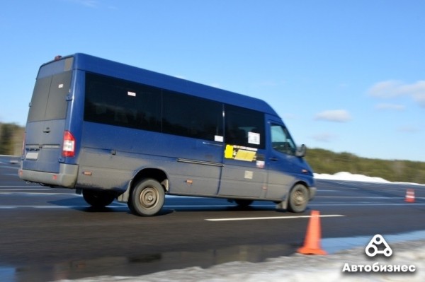 «Они же профессионалы с опытом, поэтому настроены критично». Как маршрутчиков учат безопасной езде «Они же профессионалы с опытом, поэтому настроены критично». Как маршрутчиков учат безопасной езде