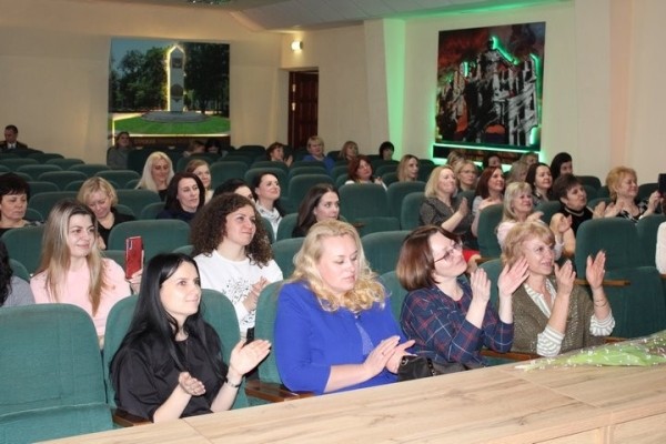 Пинские пограничники поздравили женщин с 8 Марта