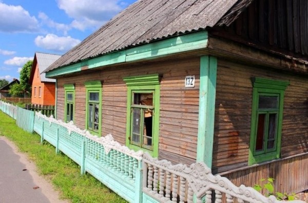 Пустующие жилые дома на селе: как стать собственником недвижимости за одну базовую