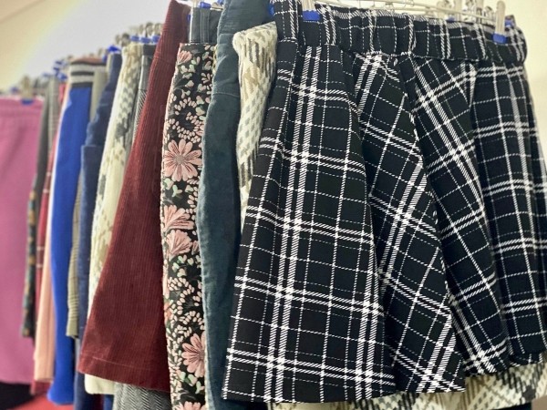 Секонд-хенд «Bonus» на Маяковского в Бресте оденет вас в известные бренды. Женская, мужская и детская одежда элитных категорий