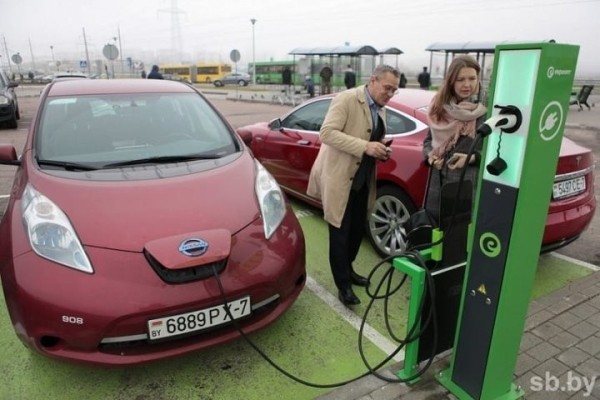 В каких странах активно пересаживаются на электромобили