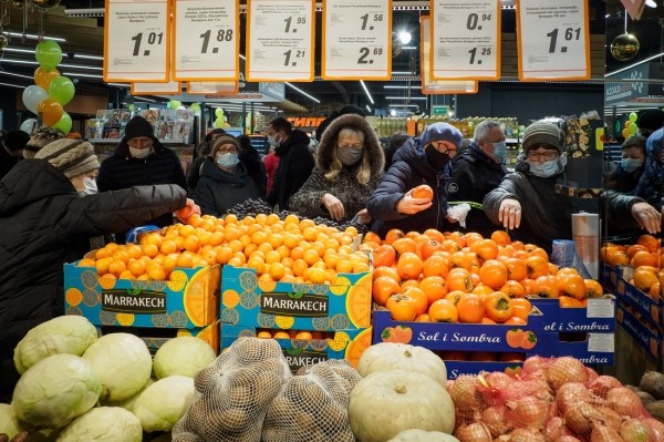 «При заказе одна цена, при оплате — выше». Покупатели возмущаются новым ценам в обычных магазинах «При заказе одна цена, при оплате — выше». Покупатели возмущаются новым ценам в обычных магазинах