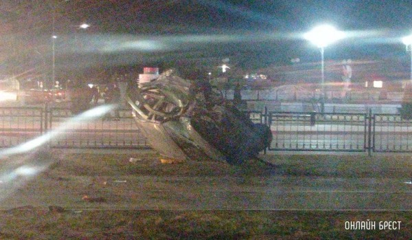 Очевидец: Брестская область. В Дрогичине произошло серьёзное ДТП
Очевидец: Брестская область. В Дрогичине произошло серьёзное ДТП