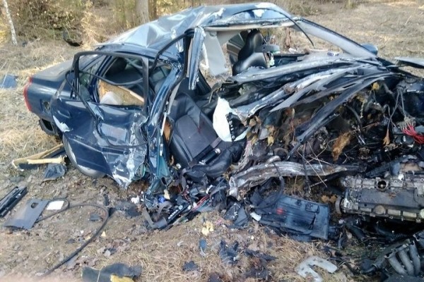 В Минской области произошло страшное ДТП: погибла 15-летняя девочка В Минской области произошло страшное ДТП: погибла 15-летняя девочка