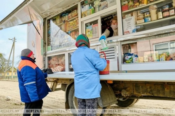 «Магазин на колесах». Как в Брестской области работают автолавки