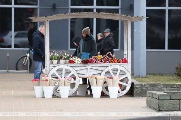 Сколько стоят тюльпаны к 8 марта и прибыльное ли это дело – спросили у продавцов