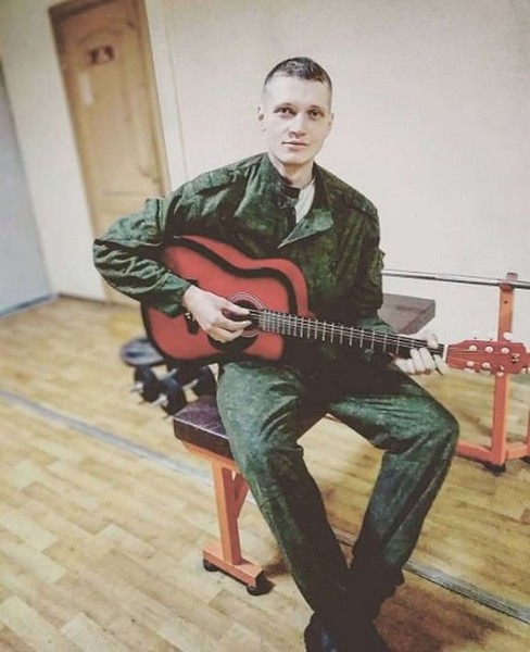 «25 января меня оставили на крыльце роддома». Парень из Брестской области ищет родных «25 января меня оставили на крыльце роддома». Парень из Брестской области ищет родных