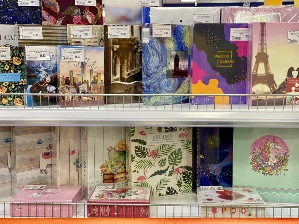 Ребрендинг брестского «Детского мира» на Советской: новый логотип и еще больше стильной одежды, забавных игрушек, школьной канцелярии Ребрендинг брестского «Детского мира» на Советской: новый логотип и еще больше стильной одежды, забавных игрушек, школьной канцелярии