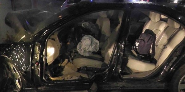 В Гродно парень на Volvo влетел в столб. Появилось видео момента