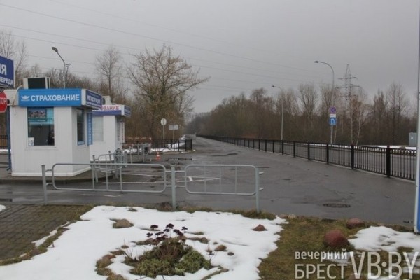 Беларусь сняла все ковидные ограничения на пересечение границы. Что там в пунктах пропуска в первые дни?