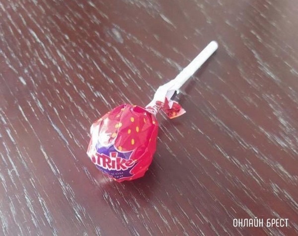 
                Читательница: Спасибо водителю маршрутного такси №12, который раздает детям-пассажирам подарки. Вот такой подарок получил мой ребенок :)
            