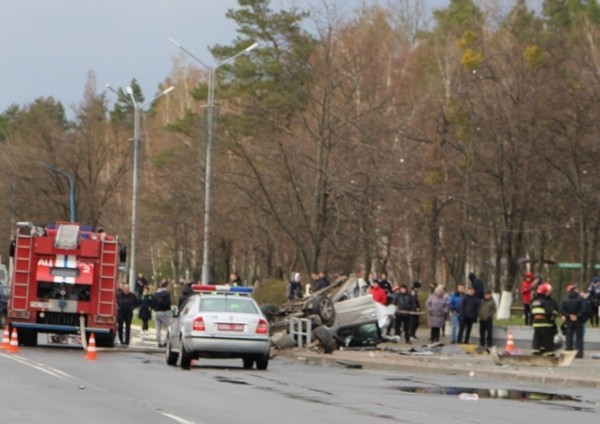 СК рассказал новые подробности смертельного ДТП в Брестской области. Водитель Chrysler был пьян