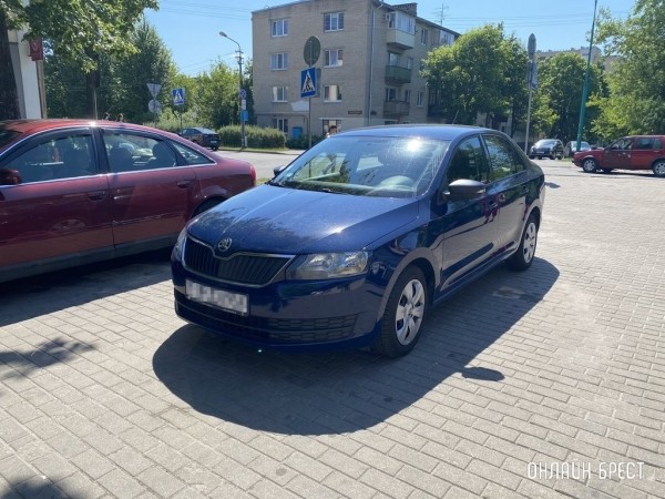 На фоне жалоб: власти проверят автохаусы и цены на машины На фоне жалоб: власти проверят автохаусы и цены на машины